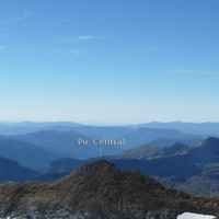 Panorama du sommet du Vignemale avec noms des sommets