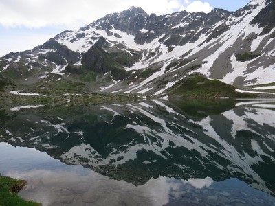 Le Mont Tondu et son double dans les lacs Jovet Le Mont Tondu et son double dans les lacs Jovet