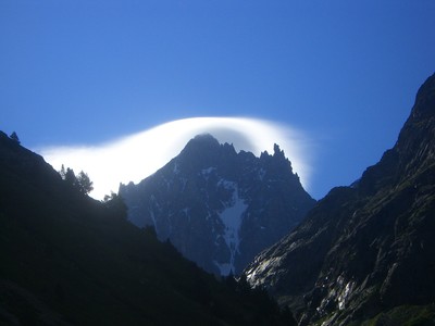 lenticulaire sur le dôme des Ecrins lenticulaire sur le dôme des Ecrins