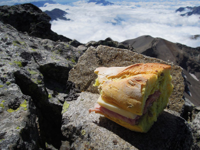 Pause sommitale méritée! Pause sommitale méritée!