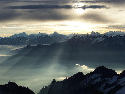 Lumières sur les Alpes Lumières sur les Alpes