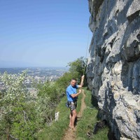 Le début de la falaise