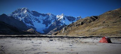 Bivouac face à l'Ausangate (PE) Bivouac face à l'Ausangate (PE)