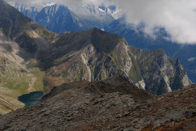 Lago de'acqua Fraggia e Pizzo dello Scudo 2538m dal Pizzo Somma Valle 2813 Lago de'acqua Fraggia e Pizzo dello Scudo 2538m dal Pizzo Somma Valle 2813