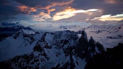 Du sommet du Fitz Roy, Argentine Du sommet du Fitz Roy, Argentine
