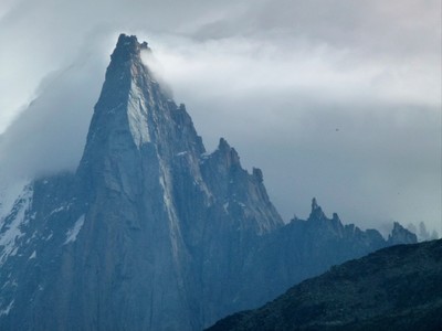 Une ombre plane sur Chamonix Une ombre plane sur Chamonix