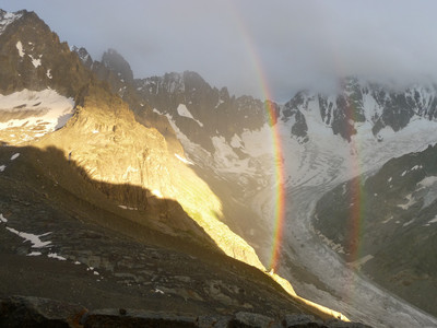 Plein feu sur la Pierre à Bérenger Plein feu sur la Pierre à Bérenger