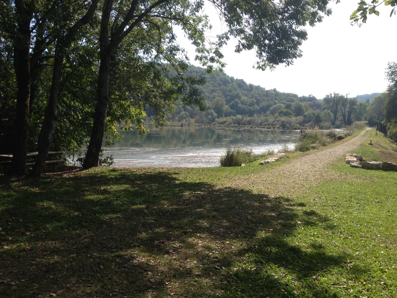 Etang de Gôle Tour de l'Etang de Gôle Etang de Gôle Tour de l'Etang de Gôle