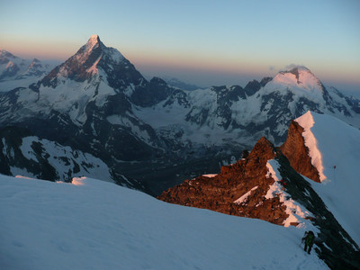 Premières lueurs face au Matterhorn... Premières lueurs face au Matterhorn...
