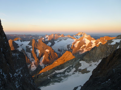 Aube sur les écrins Aube sur les écrins