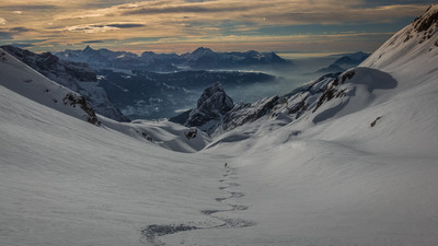 Plongeon de Pointe Droite vers le Ponant Plongeon de Pointe Droite vers le Ponant