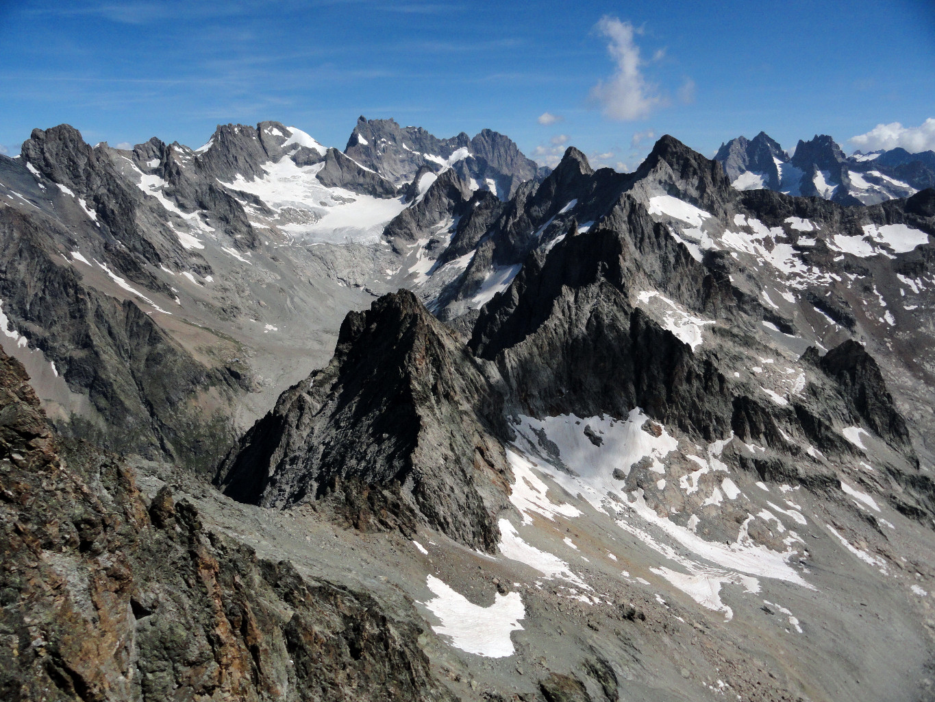 Aiguille du Plat de la Selle Traversée