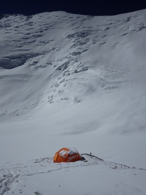 camp 2 (5400m), vue sur la face nord camp 2 (5400m), vue sur la face nord