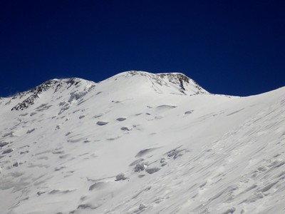 Vue de la dernière étape (mais pas du sommet, invisible depuis les camps), depuis le camp 3 (6200m) Vue de la dernière étape (mais pas du sommet, invisible depuis les camps), depuis le camp 3 (6200m)