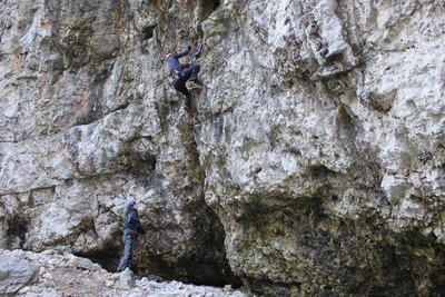Abalakov, début. [Dry-tooling]