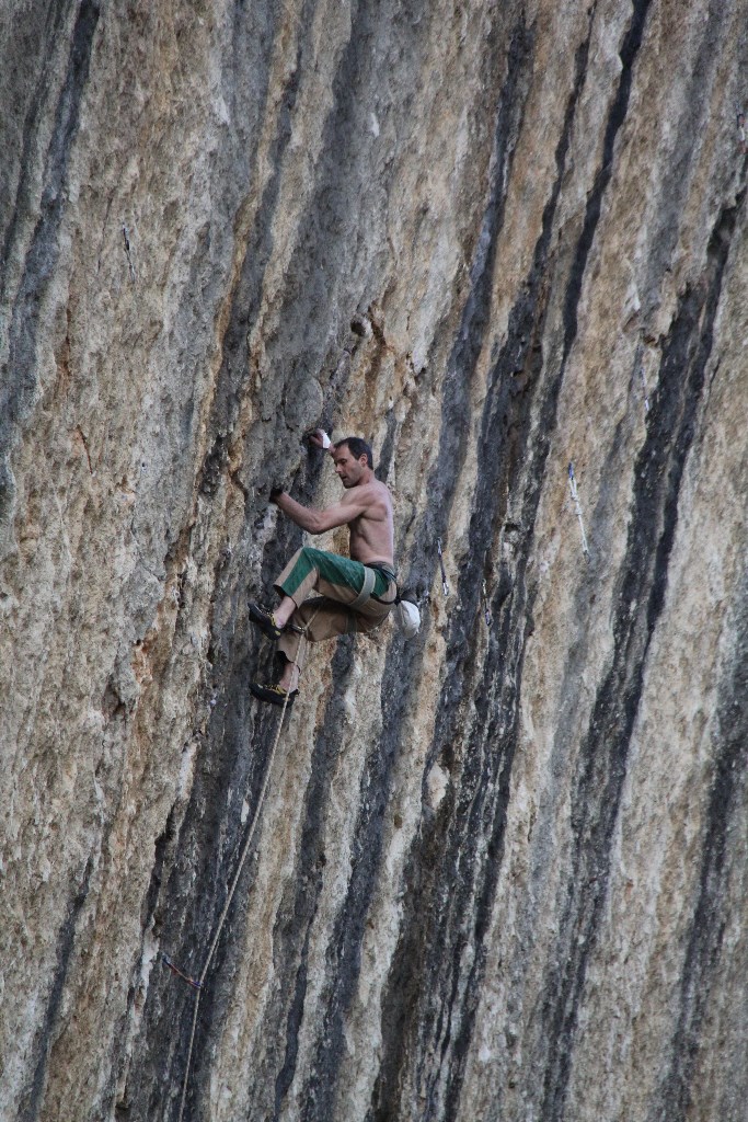 Fabrice Maillet dans Manque de Tact 8a