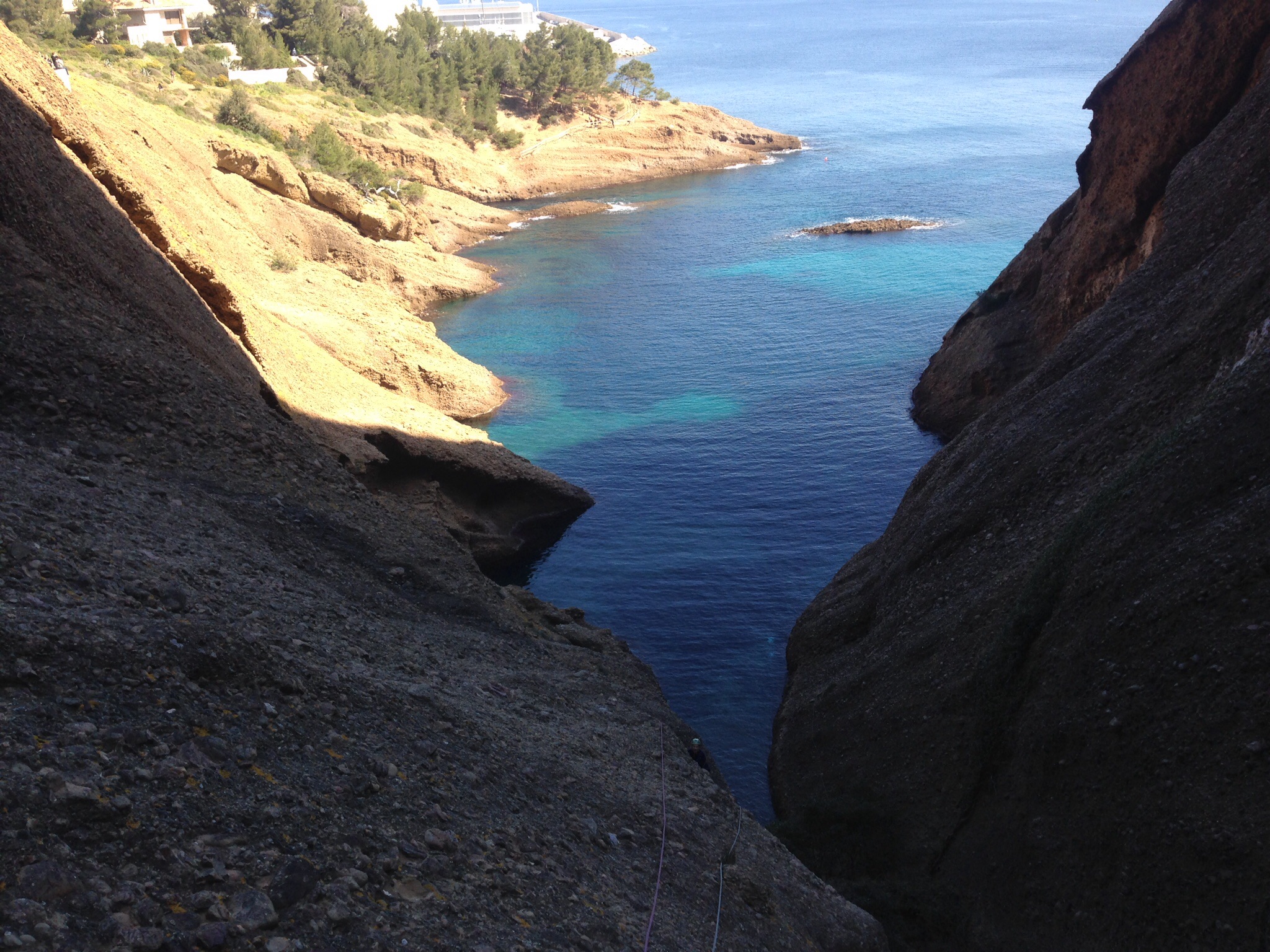 Bec de l'Aigle : L'Atelier Bleu - Camptocamp.org