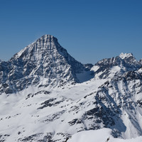 Le spectaculaire Piz Linard (3410m), seigneur de Basse Engadine