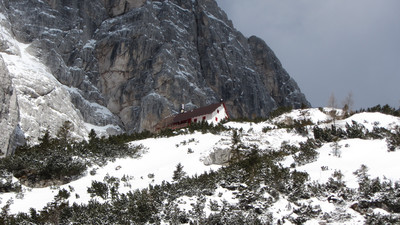 Rifugio Corsi Rifugio Corsi