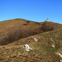 Il M.te Chiusarella dall'ampia dorsale S