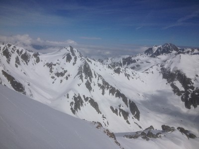 Vue sur le Col du Merlet, le Pic Sud du Merlet, et le col de la Colombière.