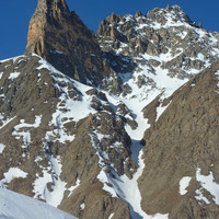 Couloir des Militaires sous l'aiguille Pierre André