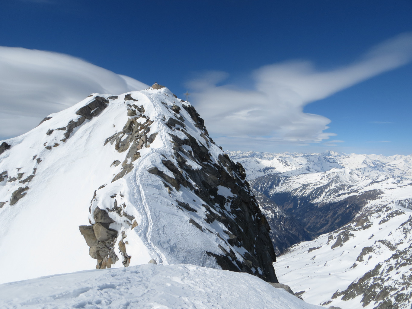Final ridge from the ski summit