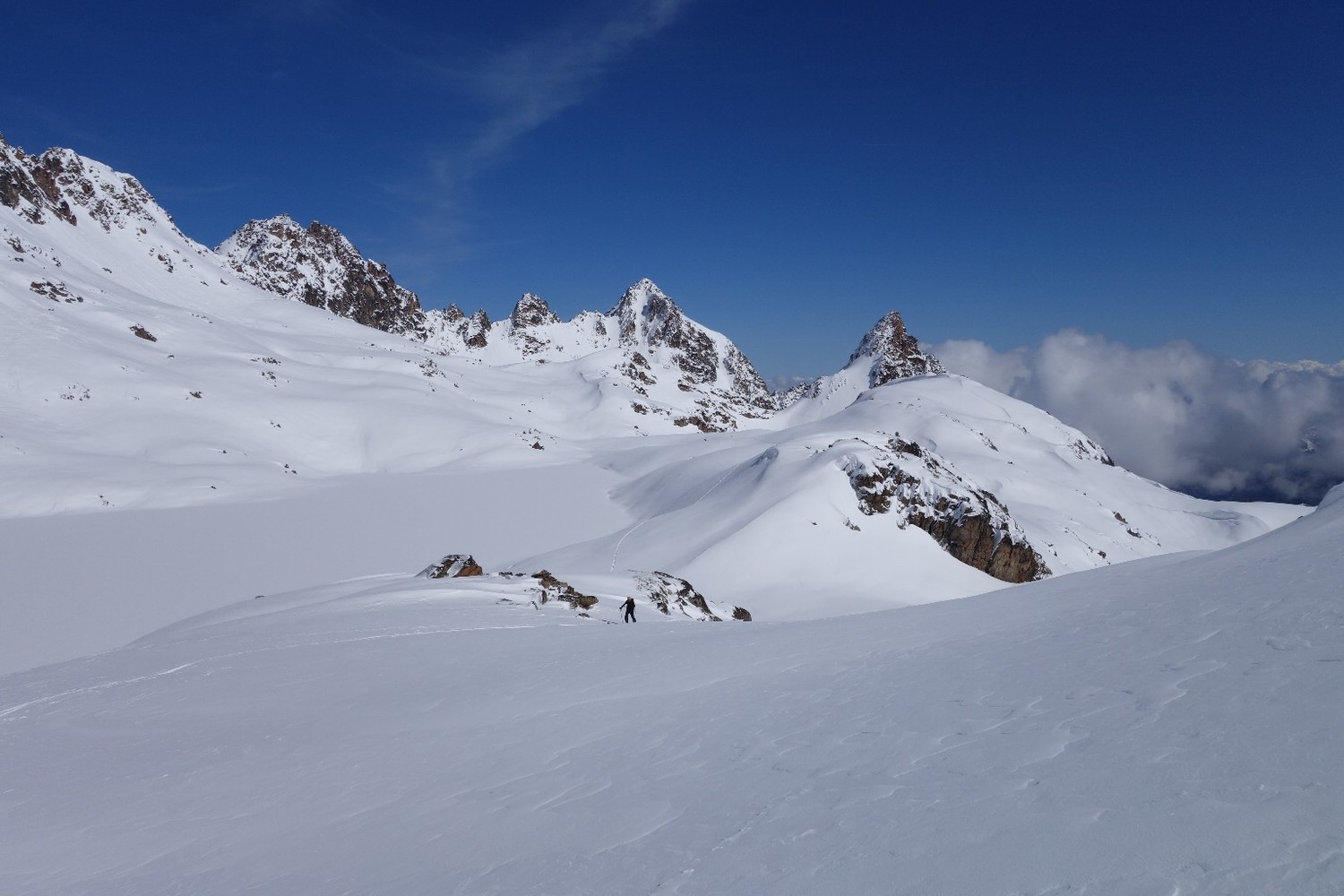 Grand Lac et à droite aiguille de Lahazère