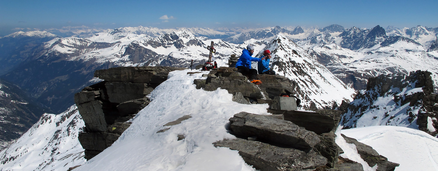 Pizzo d'Emet; in vetta...