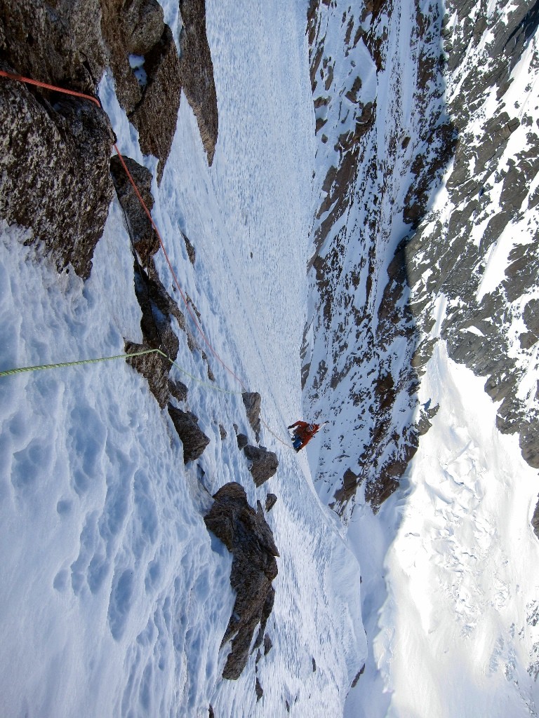 Dans le haut de la face