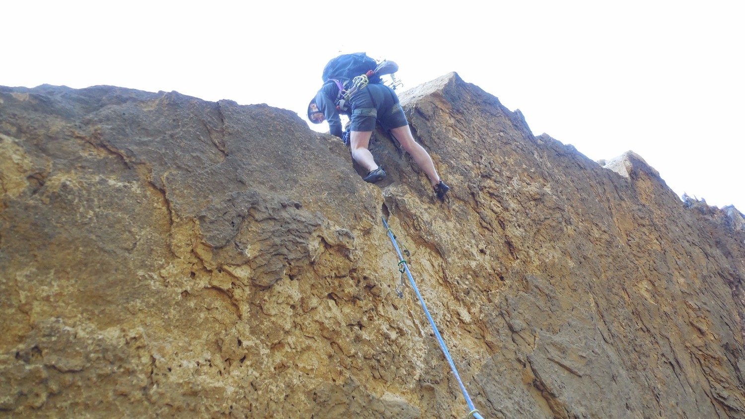 L6 le crux en A0 après ça déroule bien à condition d'avoir encore de bons bras.