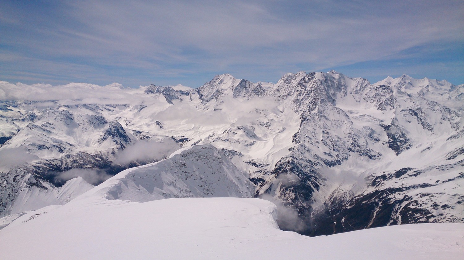 Région du Simplon bien enneigée