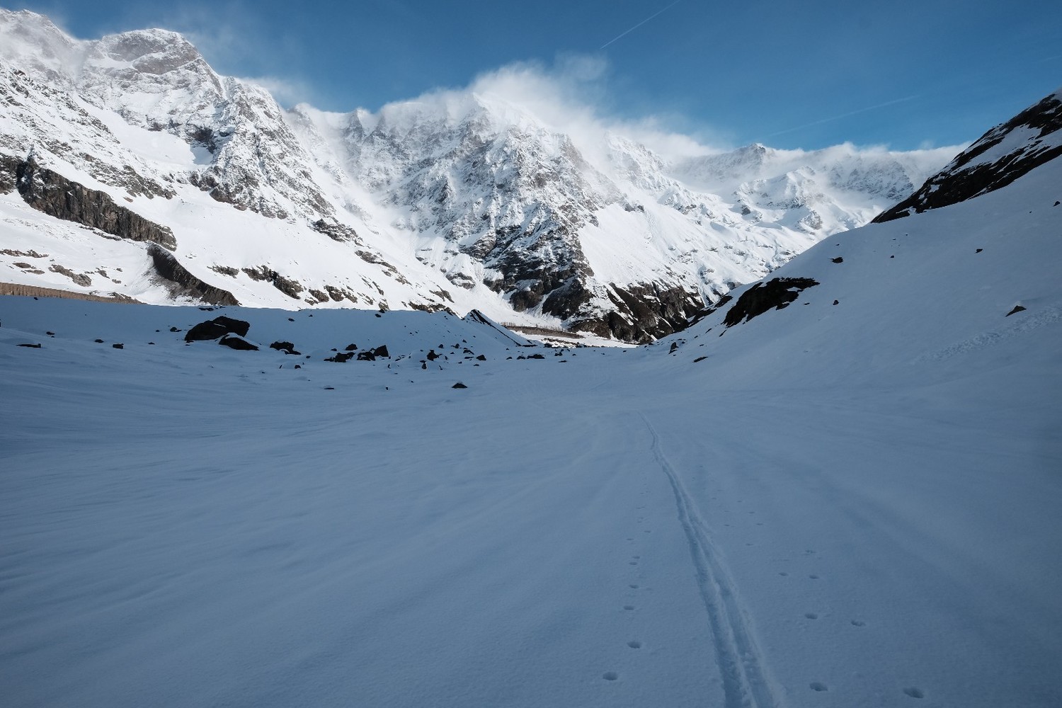 Poco sopra il Rifugio Zamboni, salendo verso il canalone Chiovenda