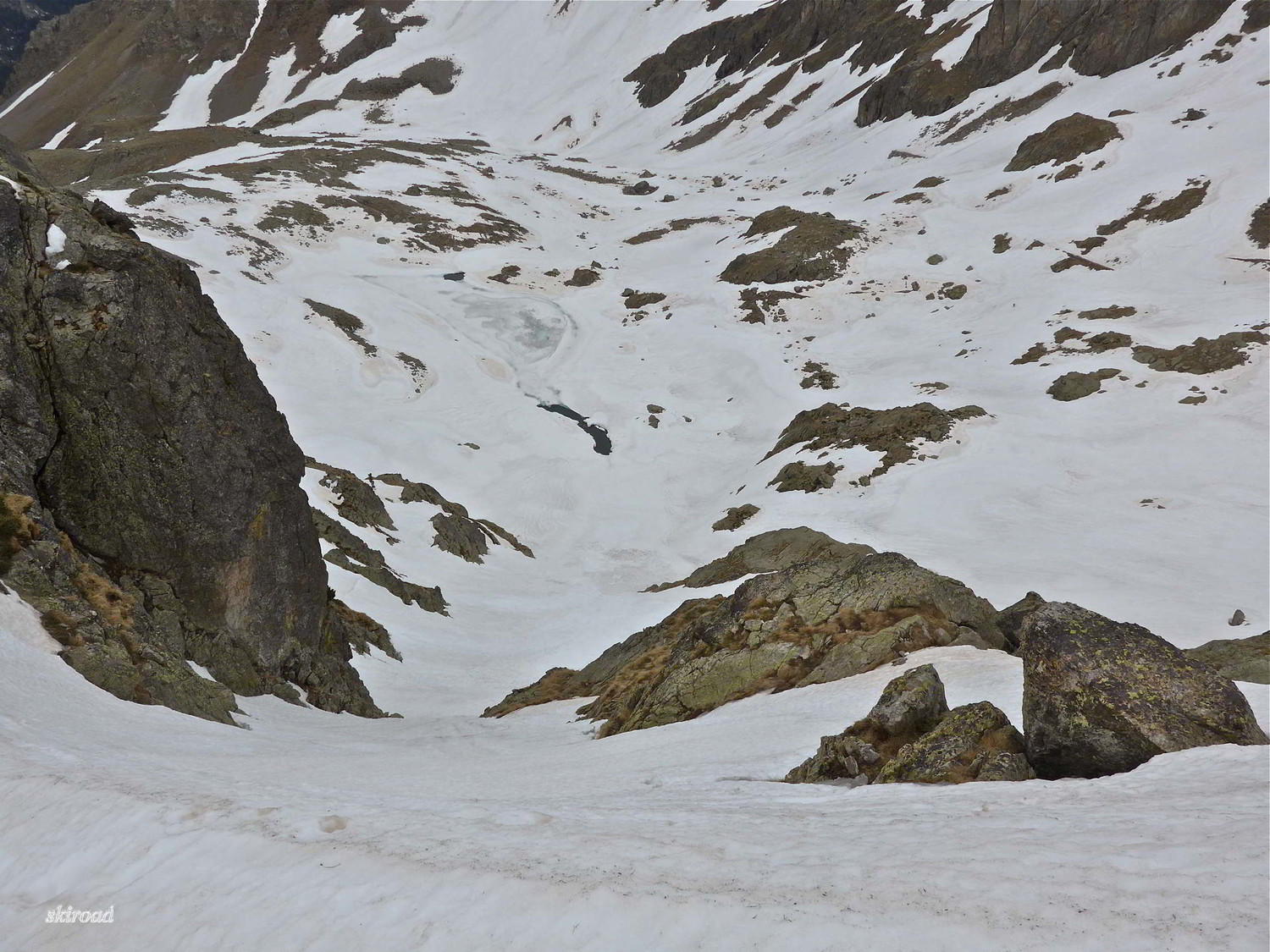 Couloir menant au Lac de Fenestre.