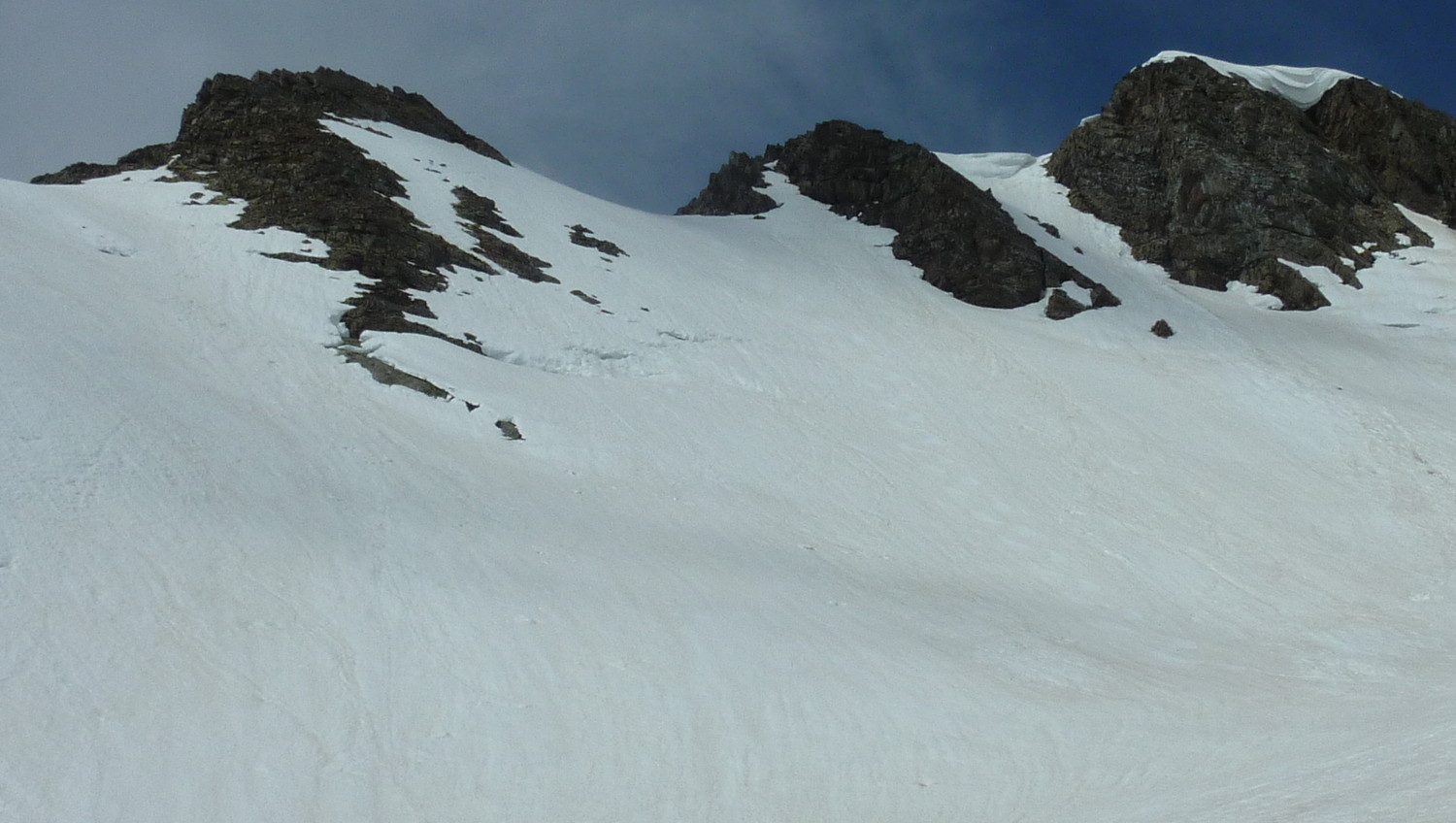 Montée à gauche du sommet