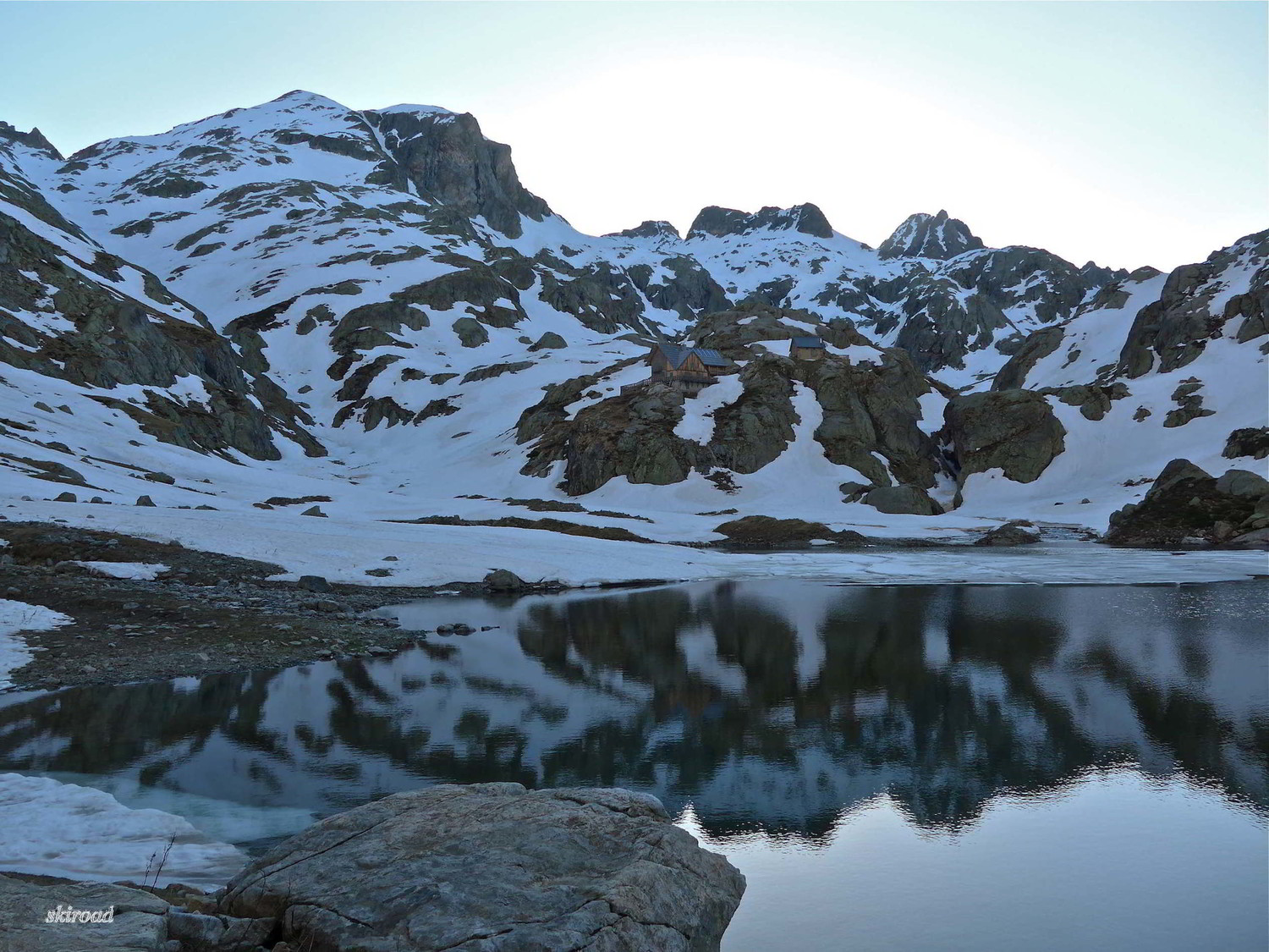 Après le Lac de la Fous s'est bien plein, vue sur le Vallon du Clapier.
