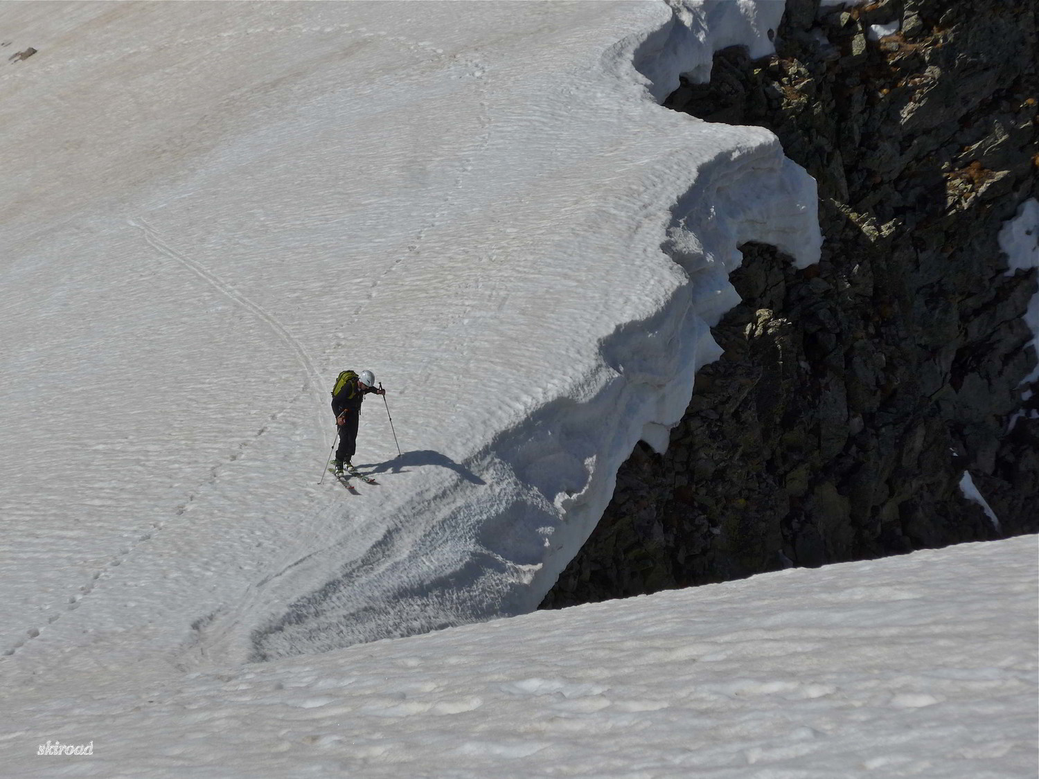 Belle corniche dominant le couloir N du Mt Colomb, notre prochaine étape.