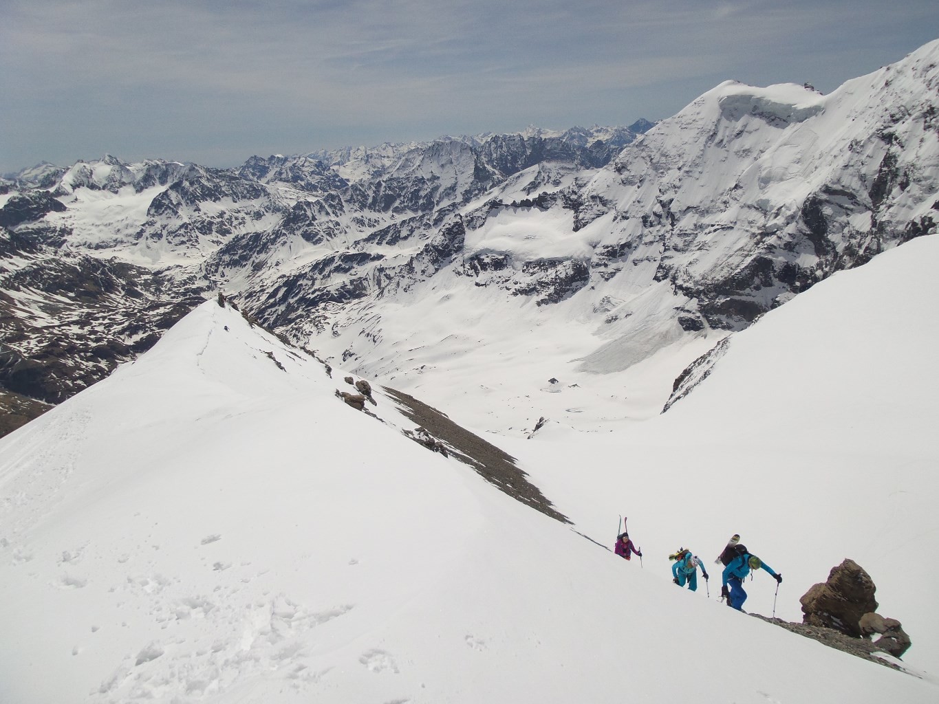 Arrivée au sommet en crampons