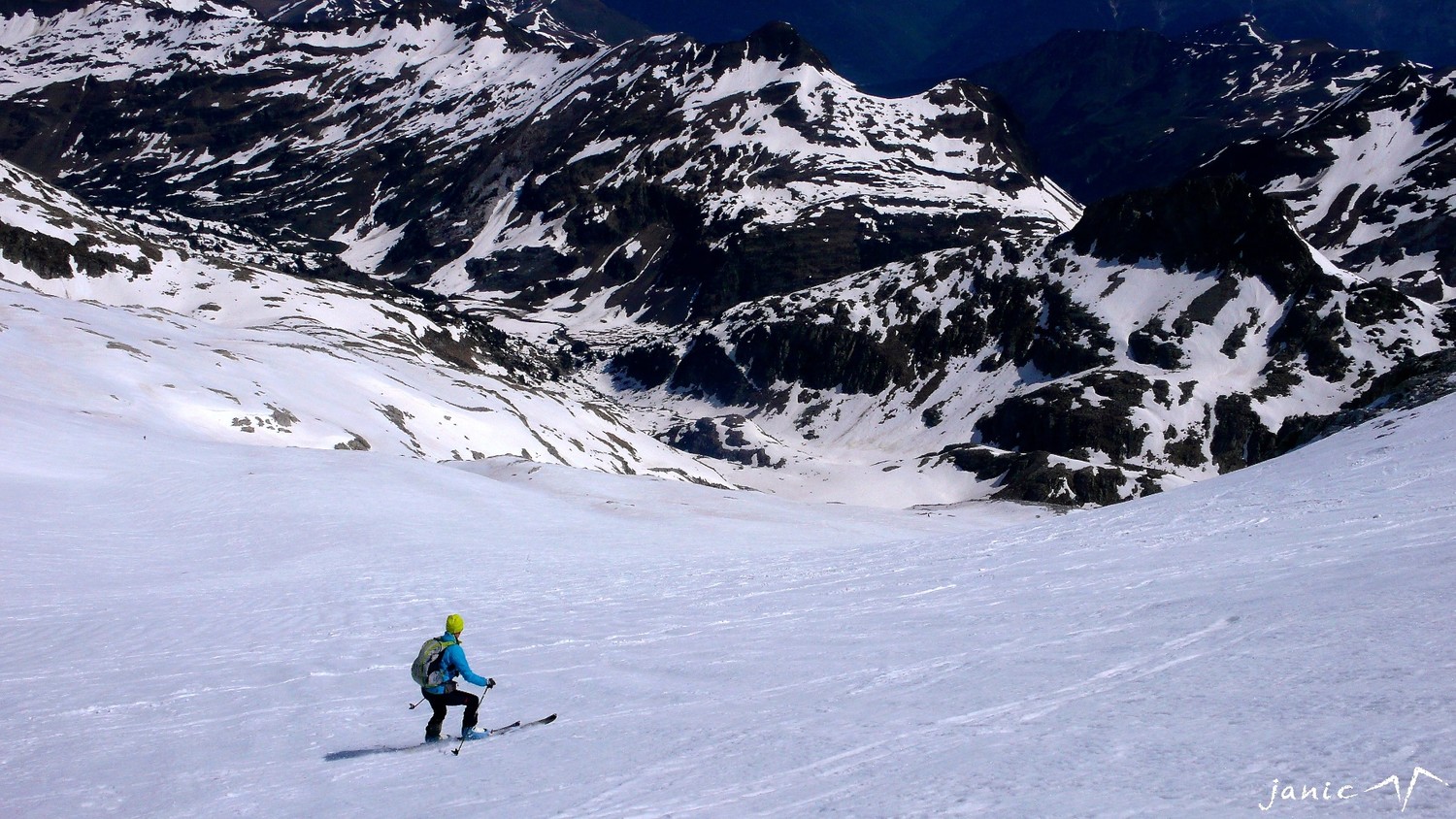 Plongée sur le Plan des Aigualluts