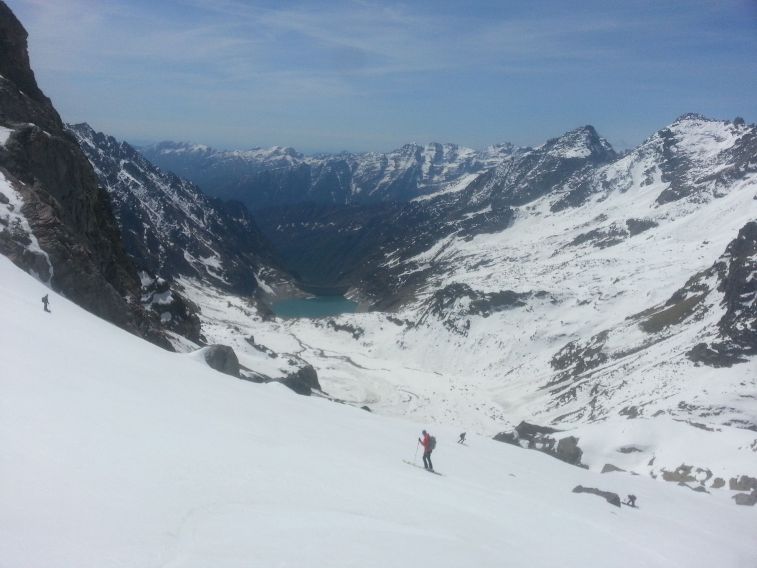con vista sulla diga