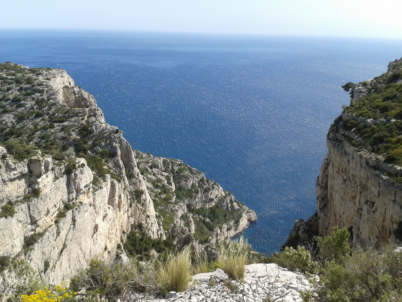 Le bonheur est dans le Cap : arête vue de profil depuis le GR qui mène au col de la Candelle