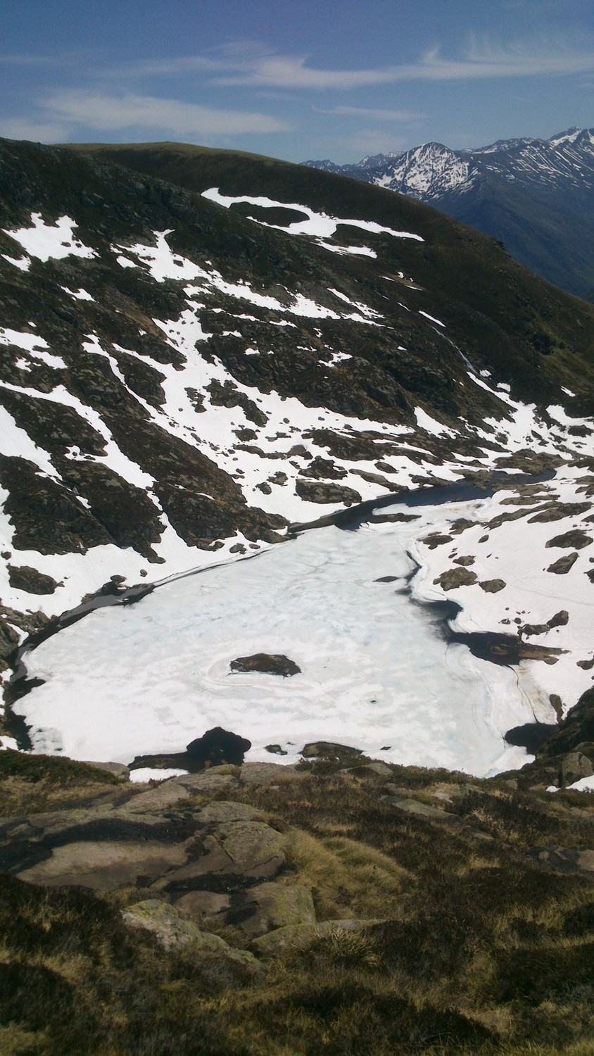 l'étang encore glacé (plus pour bien longtemps)