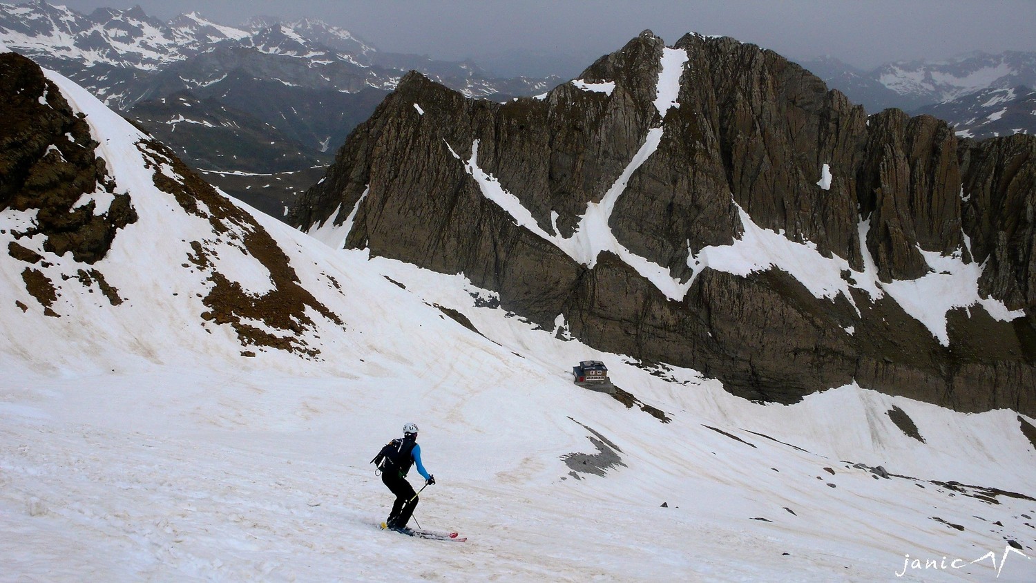 Descente sur le refuge