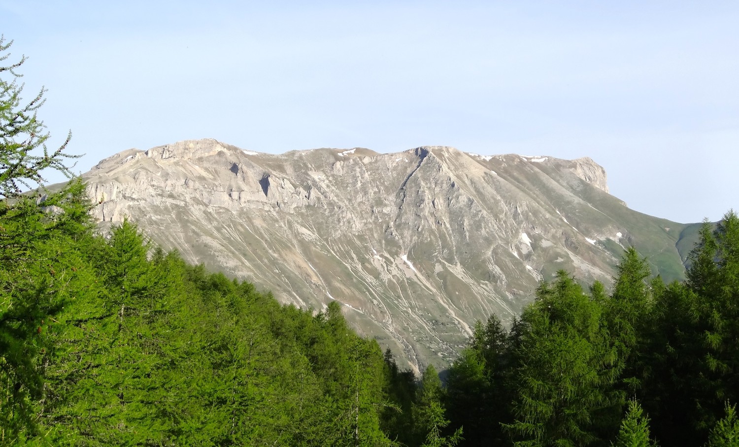 La crête S du Raz de Bec : c'est pour tout à l'heure, mais c'est loin..