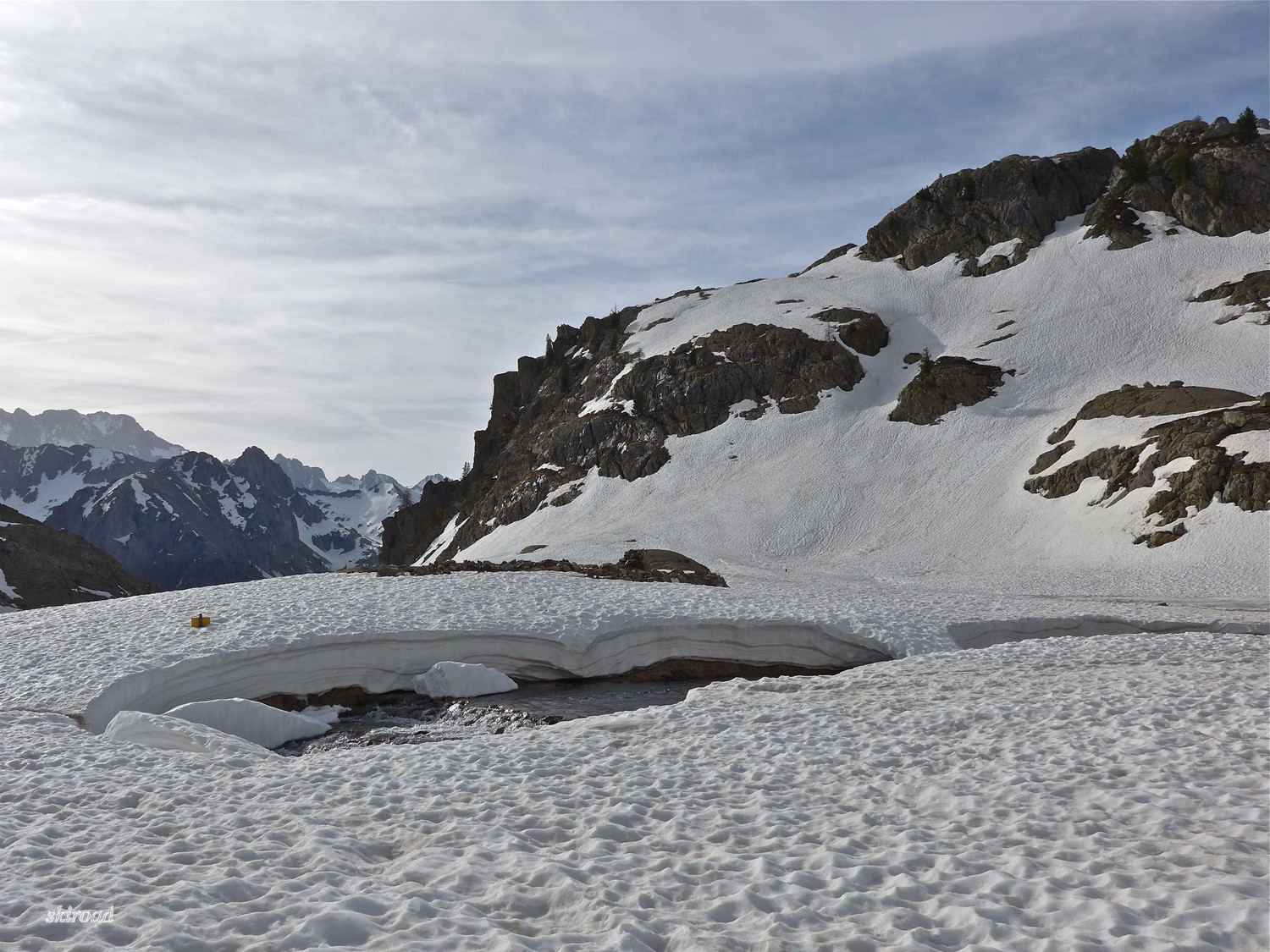La remontée (à droite de la photo) pour rejoindre le Lac Claus.