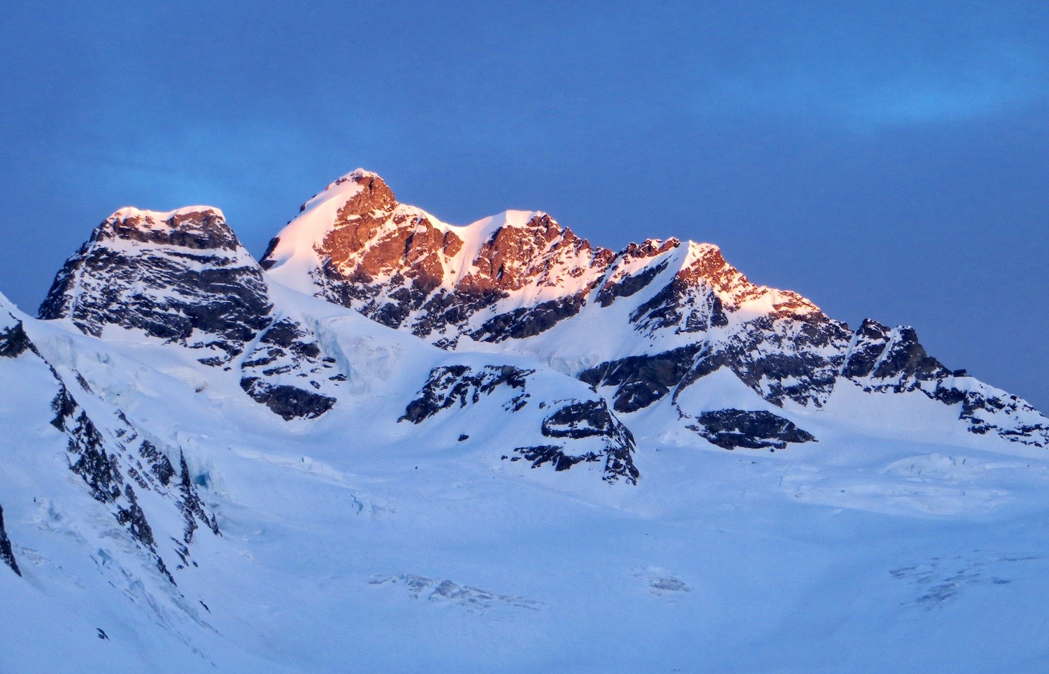 Jungfrau depuis le glacier d'Aletsch