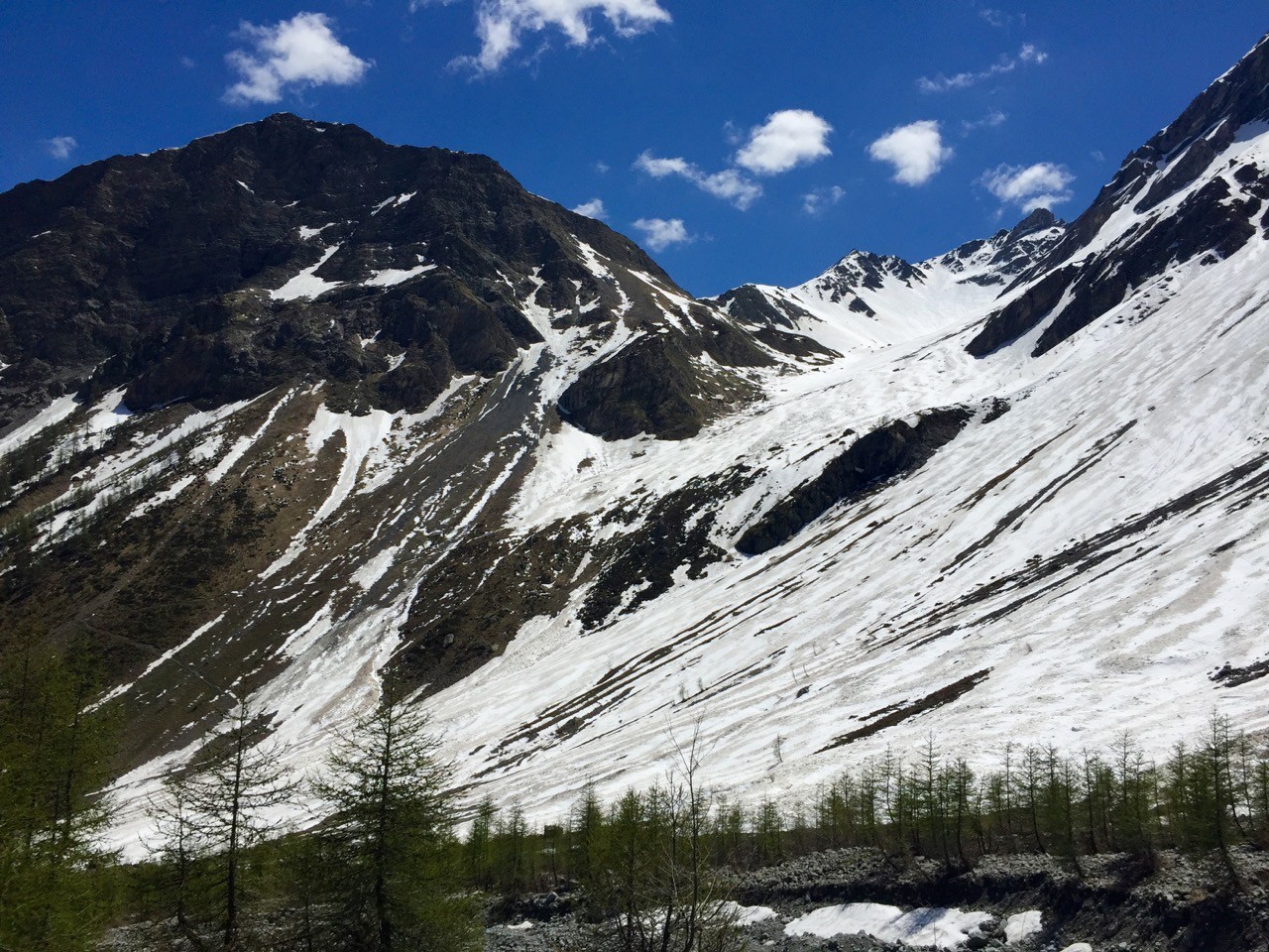 Le pas de l'Âne sous la neige, infranchissable sans matériel.