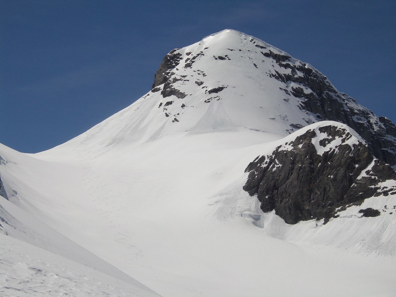 Wetterhorn. Bonne neige à cette altitude