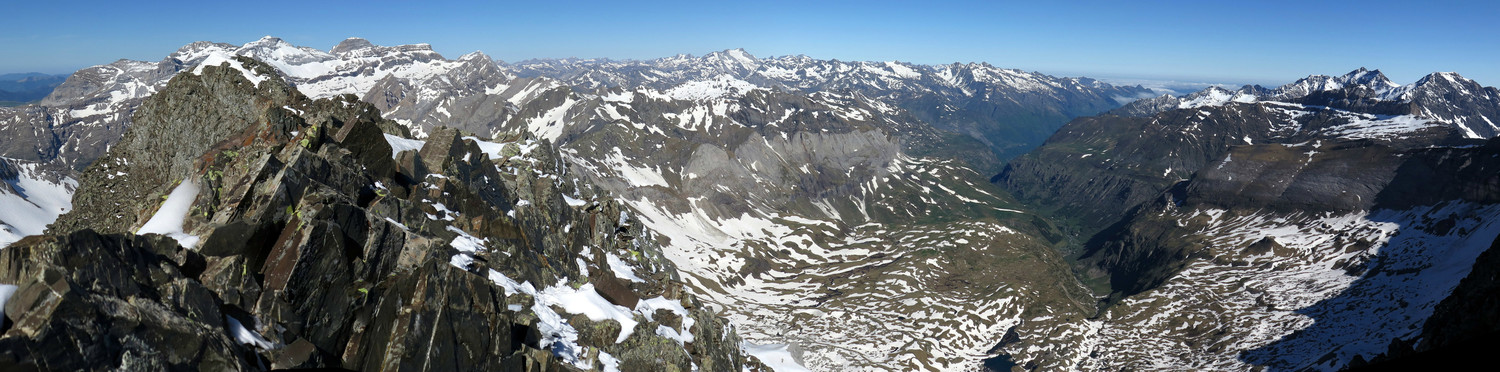 Vue sommitale côté Troumouse