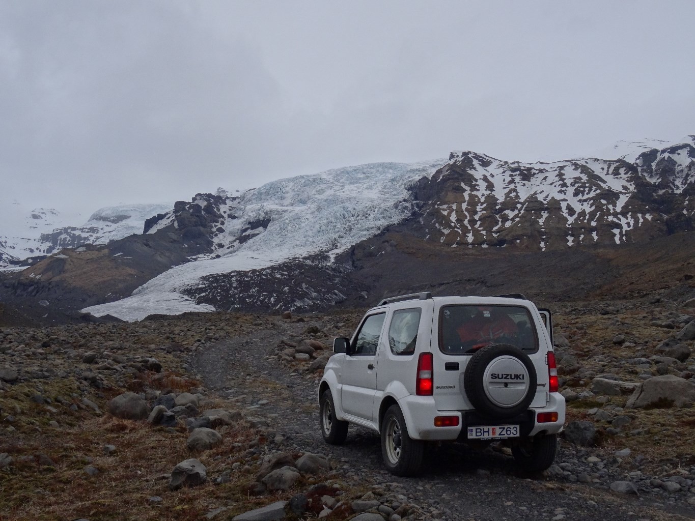 approche la veillle vers l'itinéraire du Virkisjokull